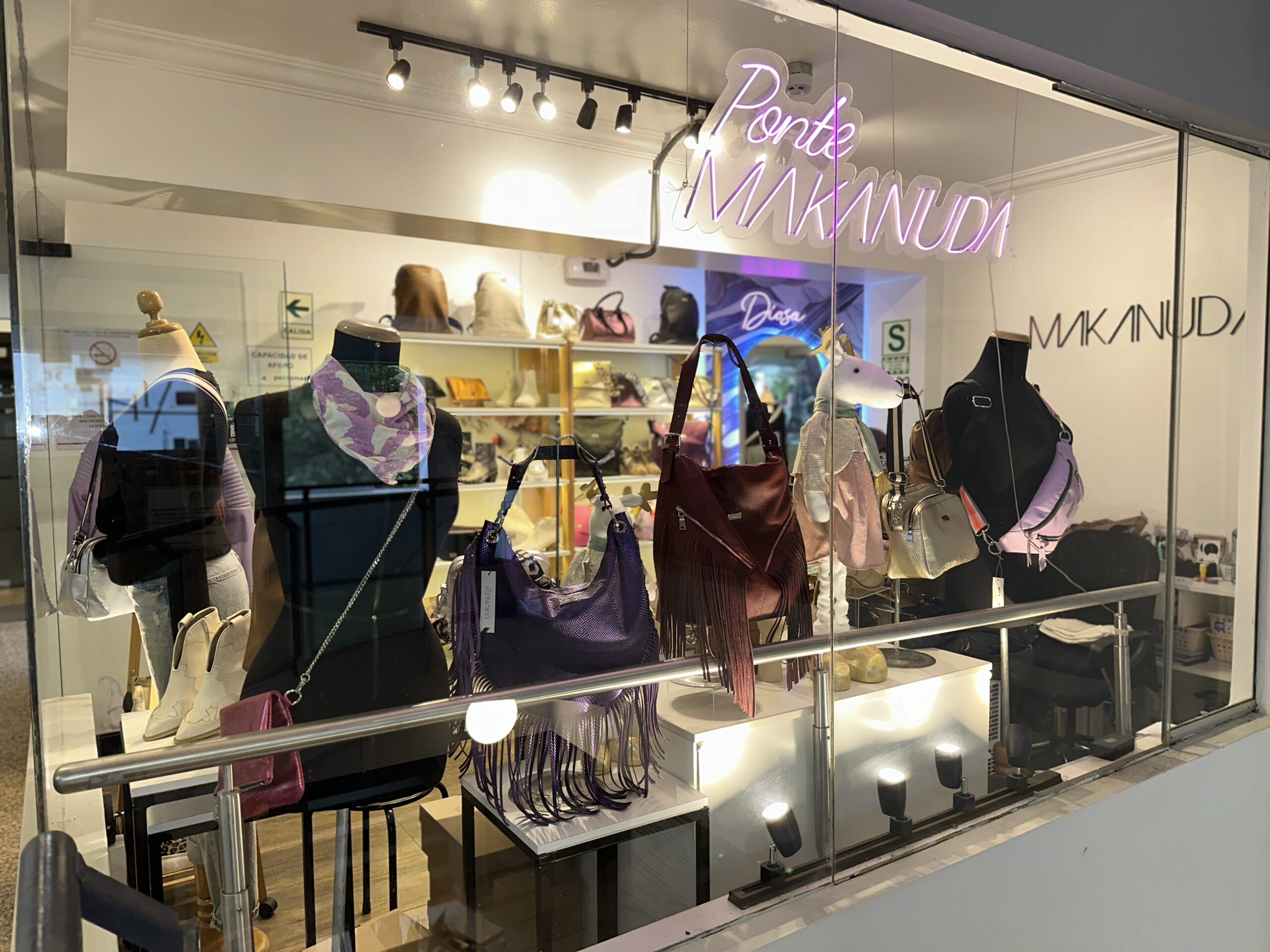 Ponte Makanuda - Tienda